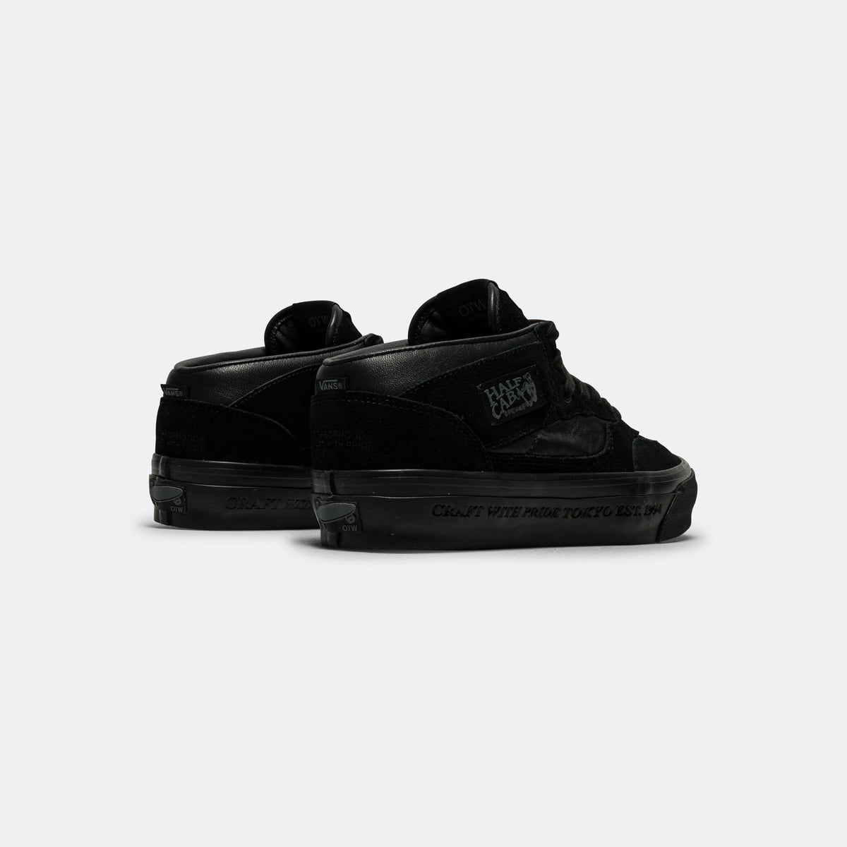 OTW Half Cab 33 x NBHD - Neighbourhood Black | UP THERE