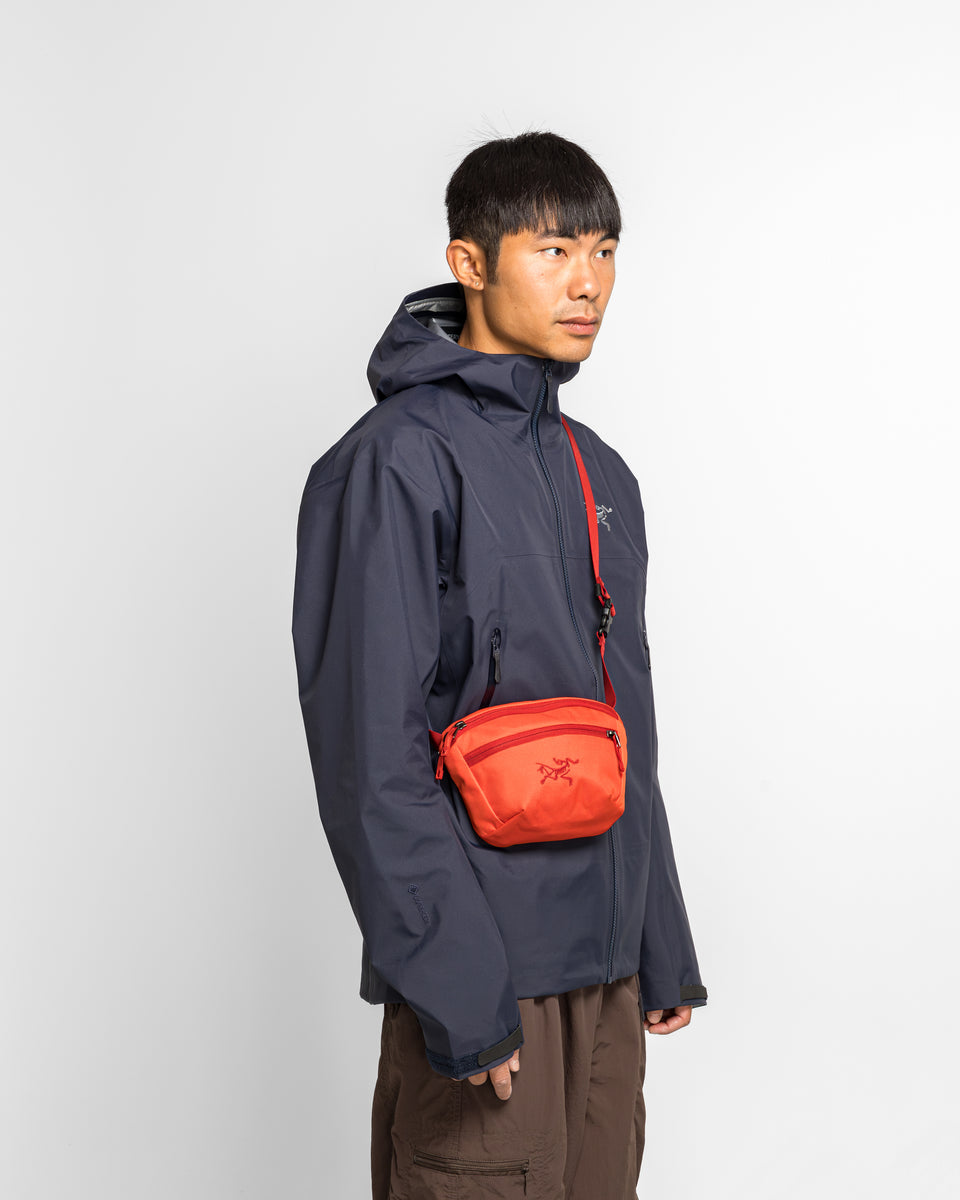 Arc'Teryx - Mantis 1 Waist Pack - Dynasty/Carmine | UP THERE
