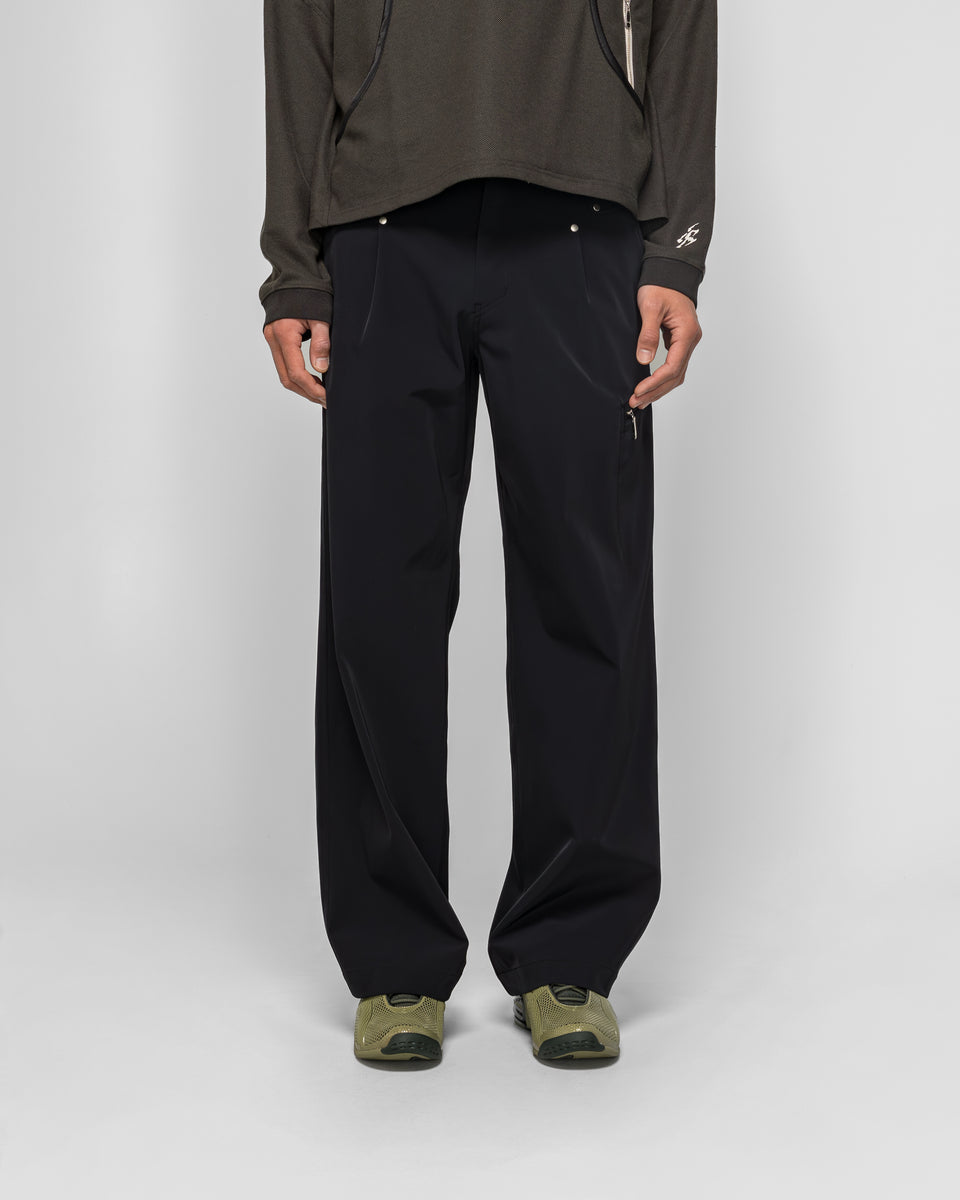 Asics - Mirbelioids Cargo Trousers - Black | UP THERE