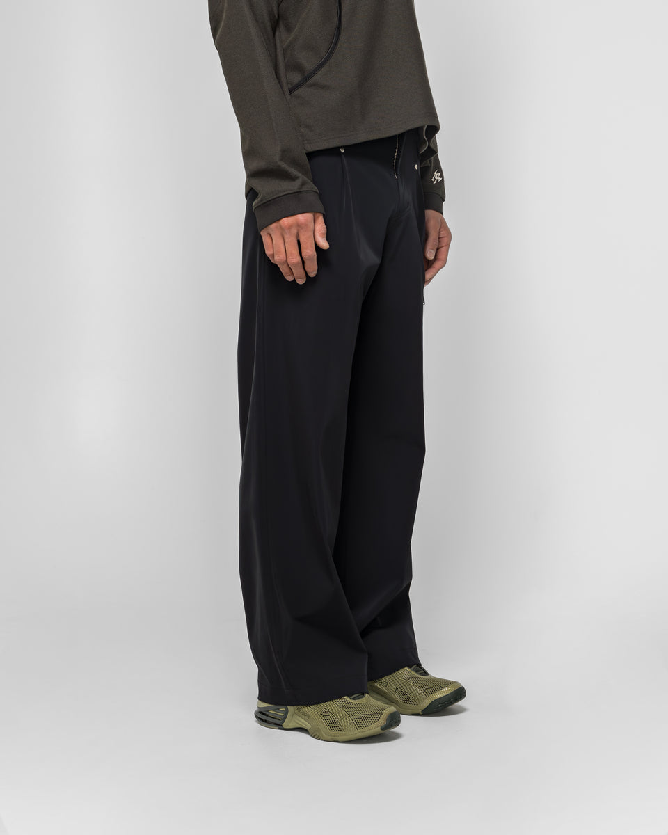 Asics - Mirbelioids Cargo Trousers - Black | UP THERE