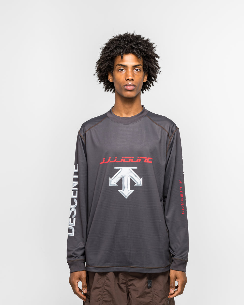 descente-warm-up-shirt-x-