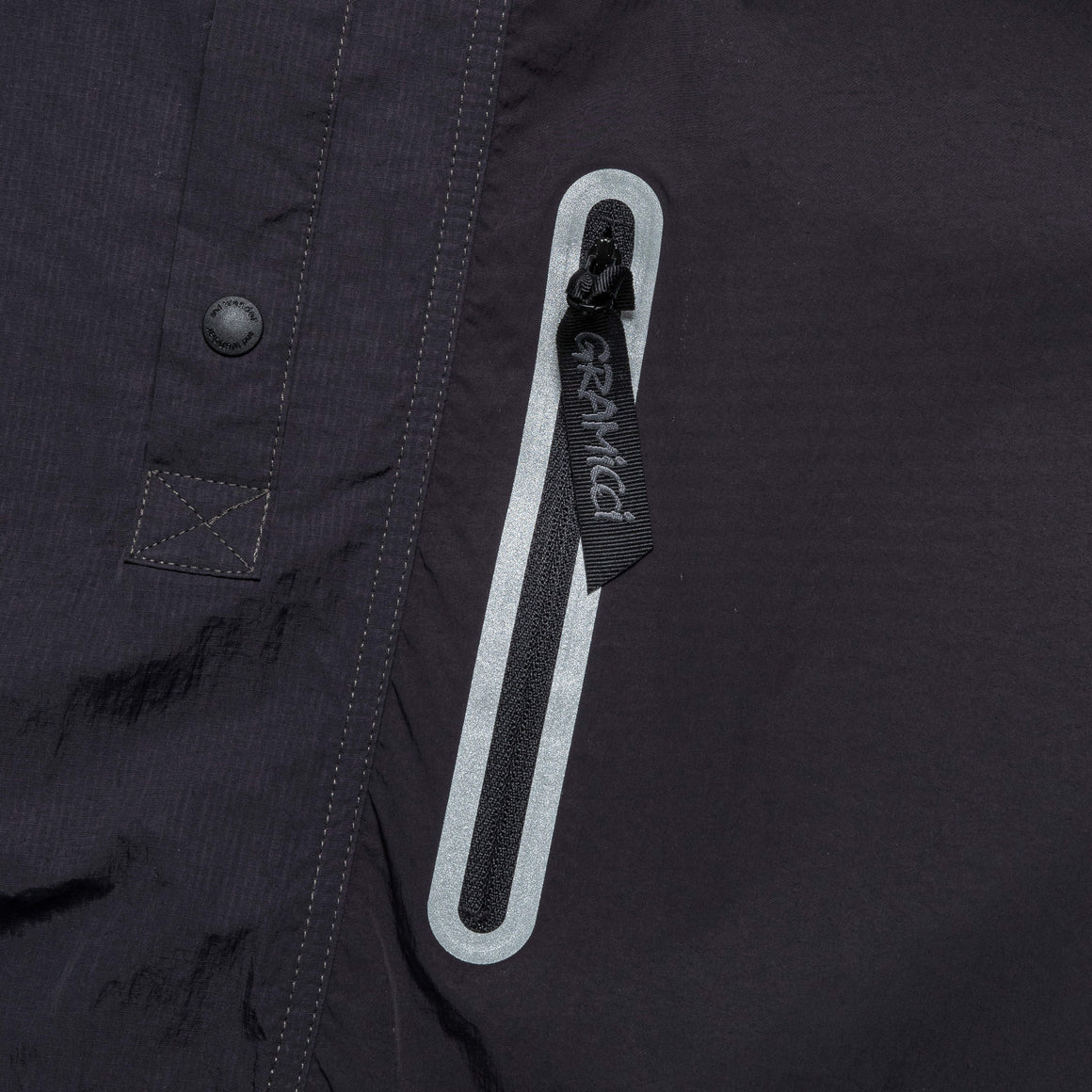 Gramicci - Patchwork Wind Tee × and wander - Black - UP THERE