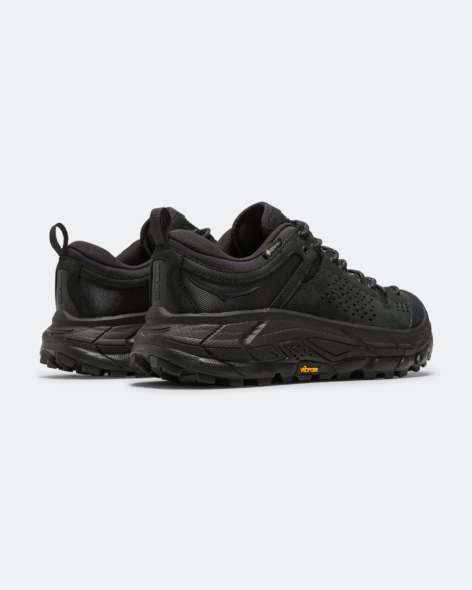 HOKA - Tor Ultra Lo - Black/Black | UP THERE