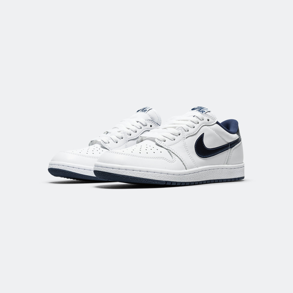 Jordan 1 best sale white metallic navy