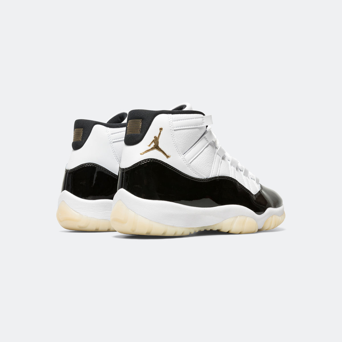 Air jordan 11 concord white best sale and black