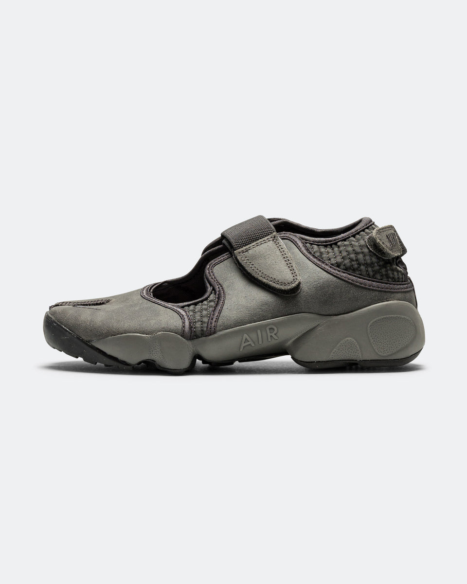 Nike - Womens Air Rift - Medium Ash/Flat Pewter | UP THERE