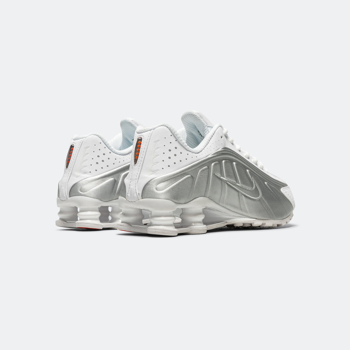 Nike Shox R4 White Metallic Silver Trainers Sneakers shoes Silver US 5.5