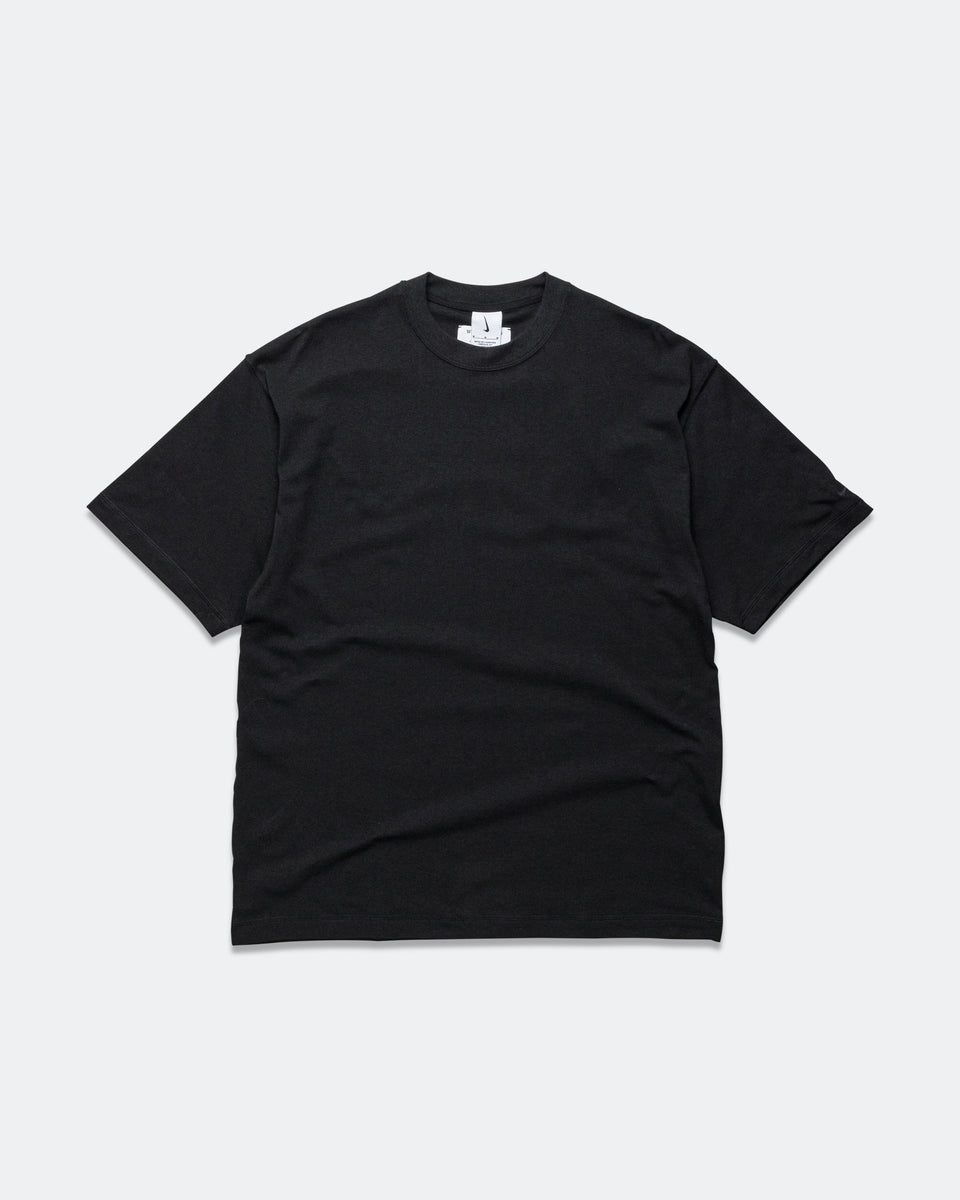 plain black nike top