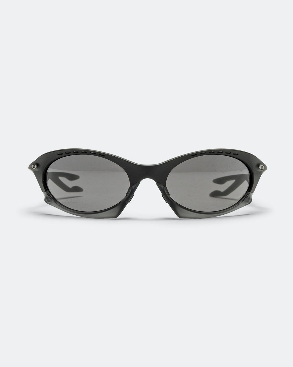 Plantaris - Matte Black/Prizm Grey | UP THERE