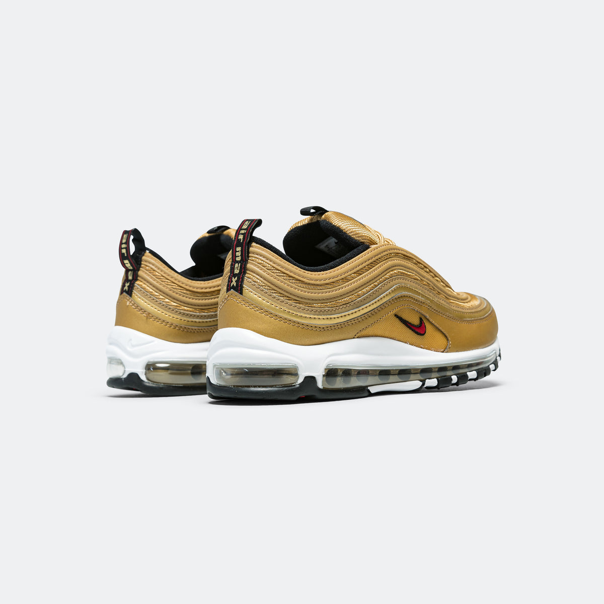 SOLECTION LV Undefeated x Nike Air Max 97 OG %article_desc% Source: Sneaker  NewsUNDEFEATED X NIKE AIR MAX 97 OGRELEASE DATE: September 2017 Color:  Black/Gorge Green/White-Speed Red Style Code: AJ1986-001 air max, black