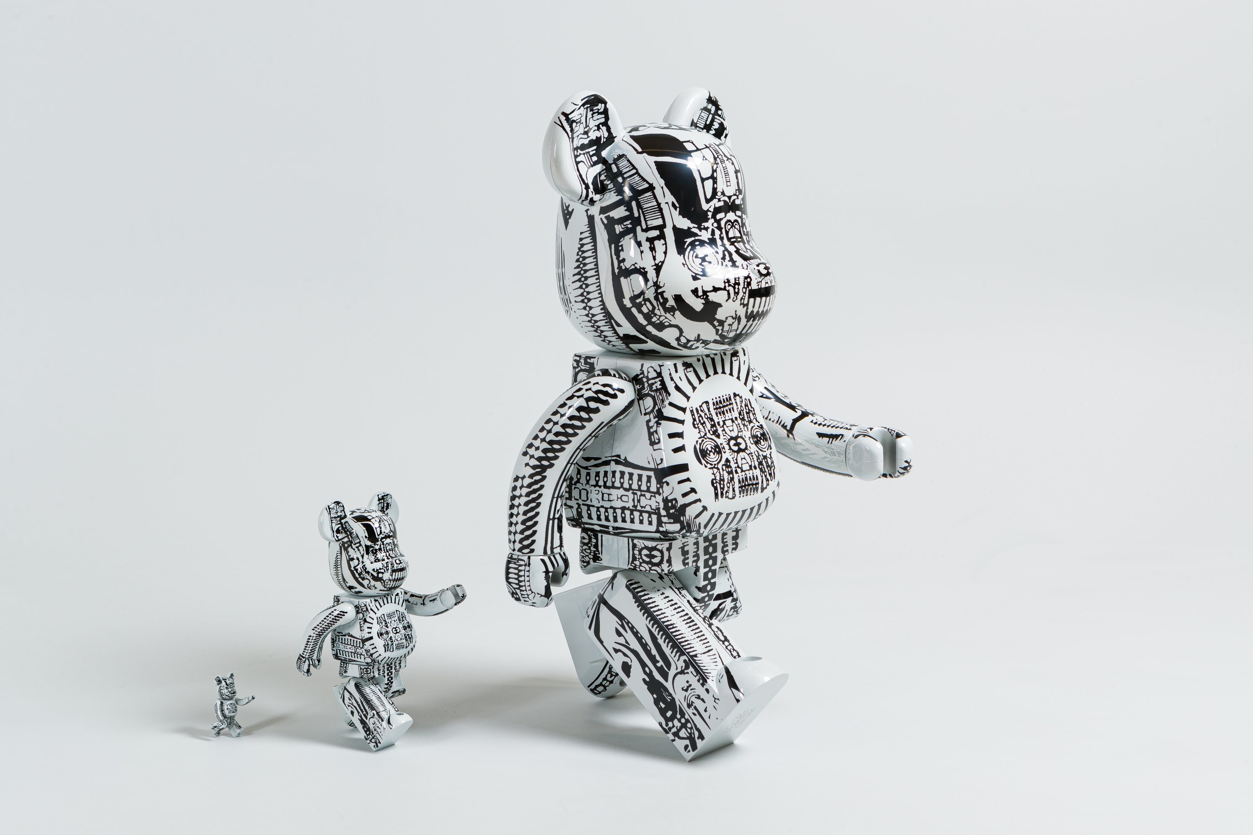 Medicom Toy - H.R. Giger Bearbrick & Keith Haring Statues | UP THERE
