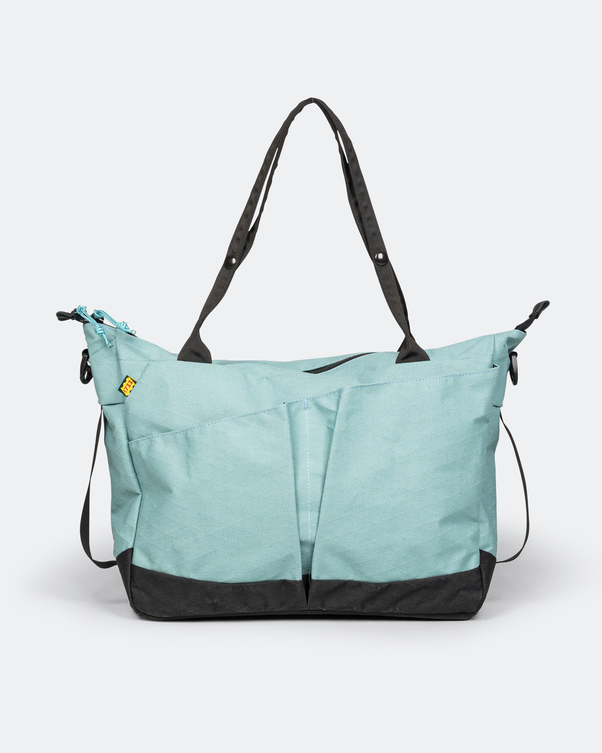 1733 - Daily Tote X11 - Glacier | UP THERE