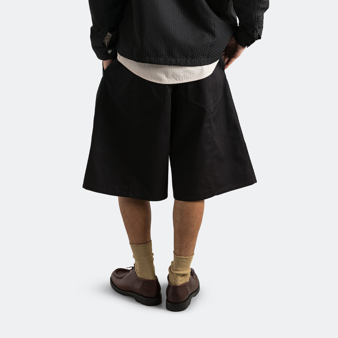 Torc Blooming - Pyramid Short - Black - UP THERE