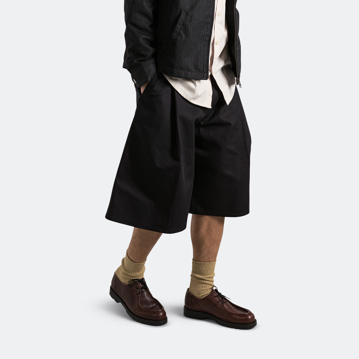 Torc Blooming - Pyramid Short - Black - UP THERE