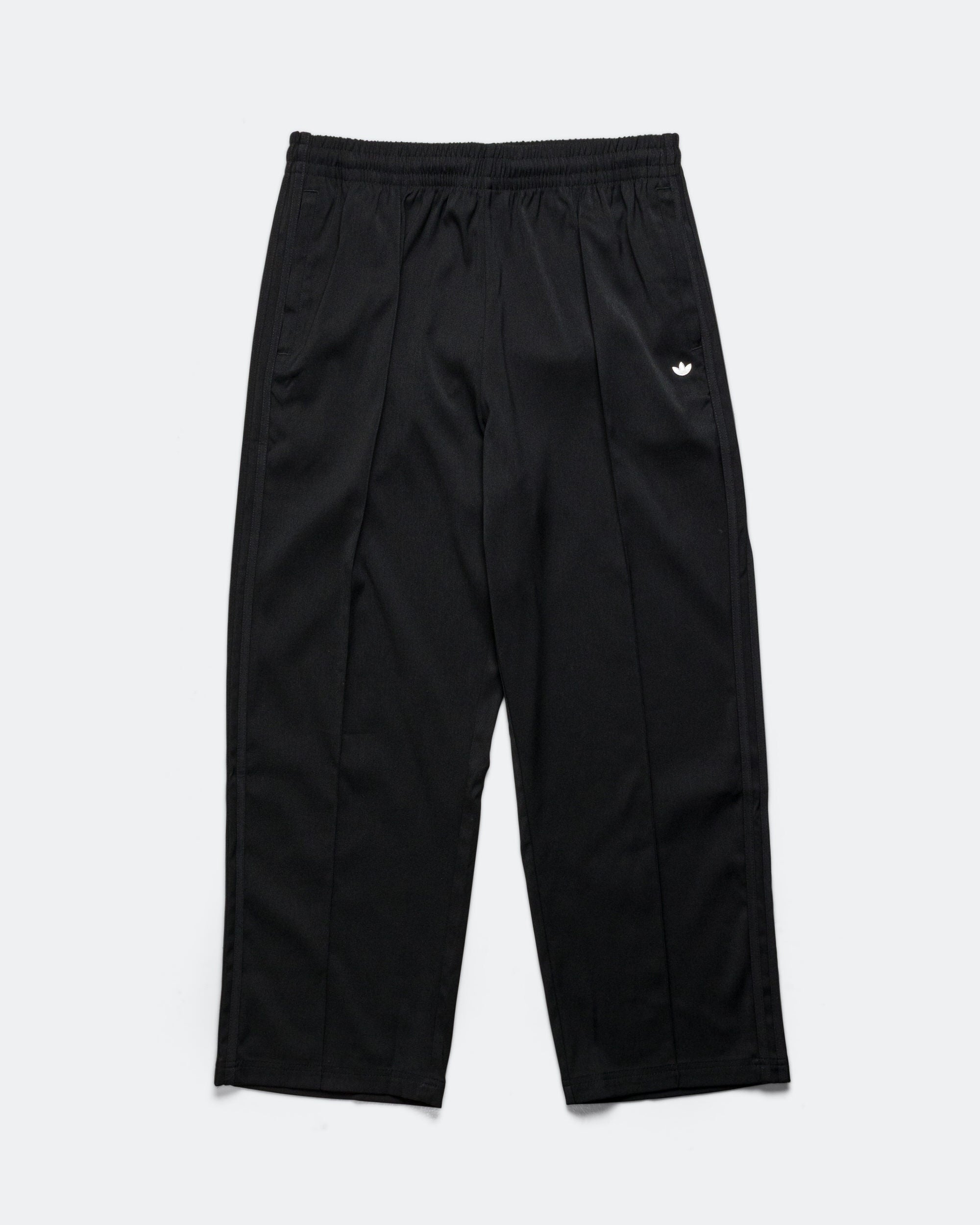 adidas-baggy-track-pant-black-