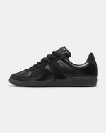 Black/Black/Black
