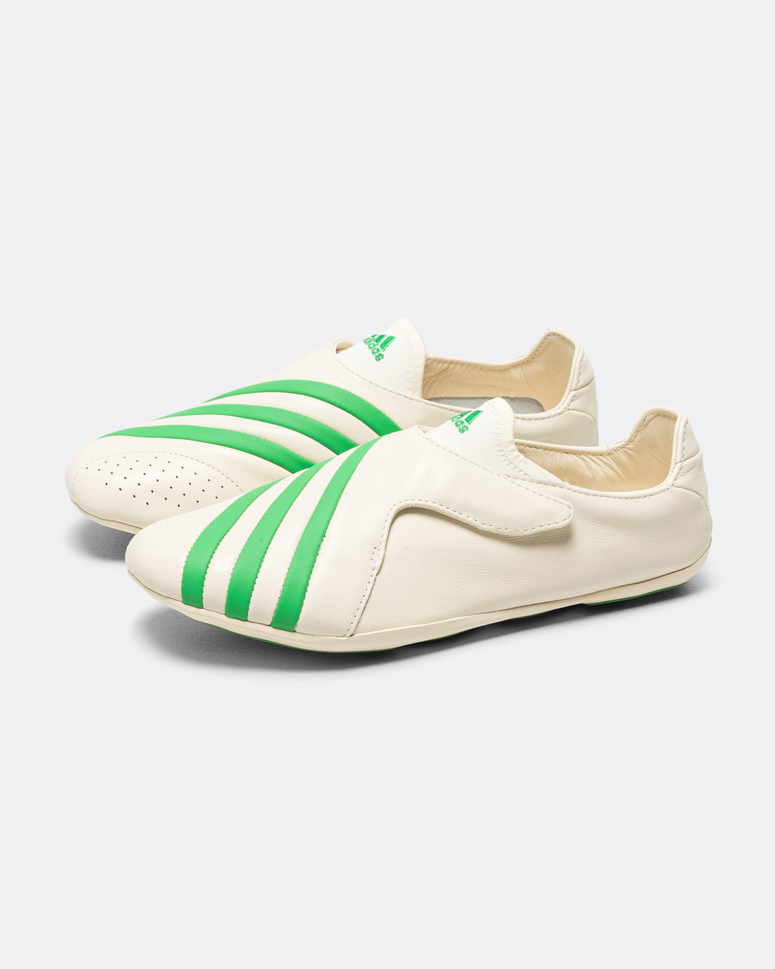 Virginia Yoga Vario Flat Earth by Pharrell - Core White/Green