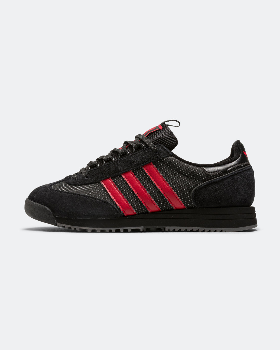 adidas - MUFC SPZL FC Sl83 - Core Black/Core Black/Silver Metallic - UP THERE