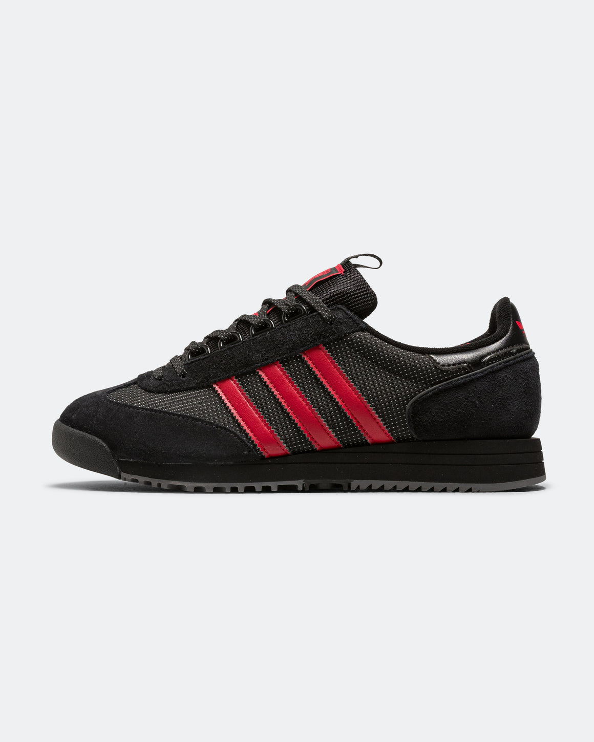 adidas - MUFC SPZL FC Sl83 - Core Black/Core Black/Silver Metallic - UP THERE