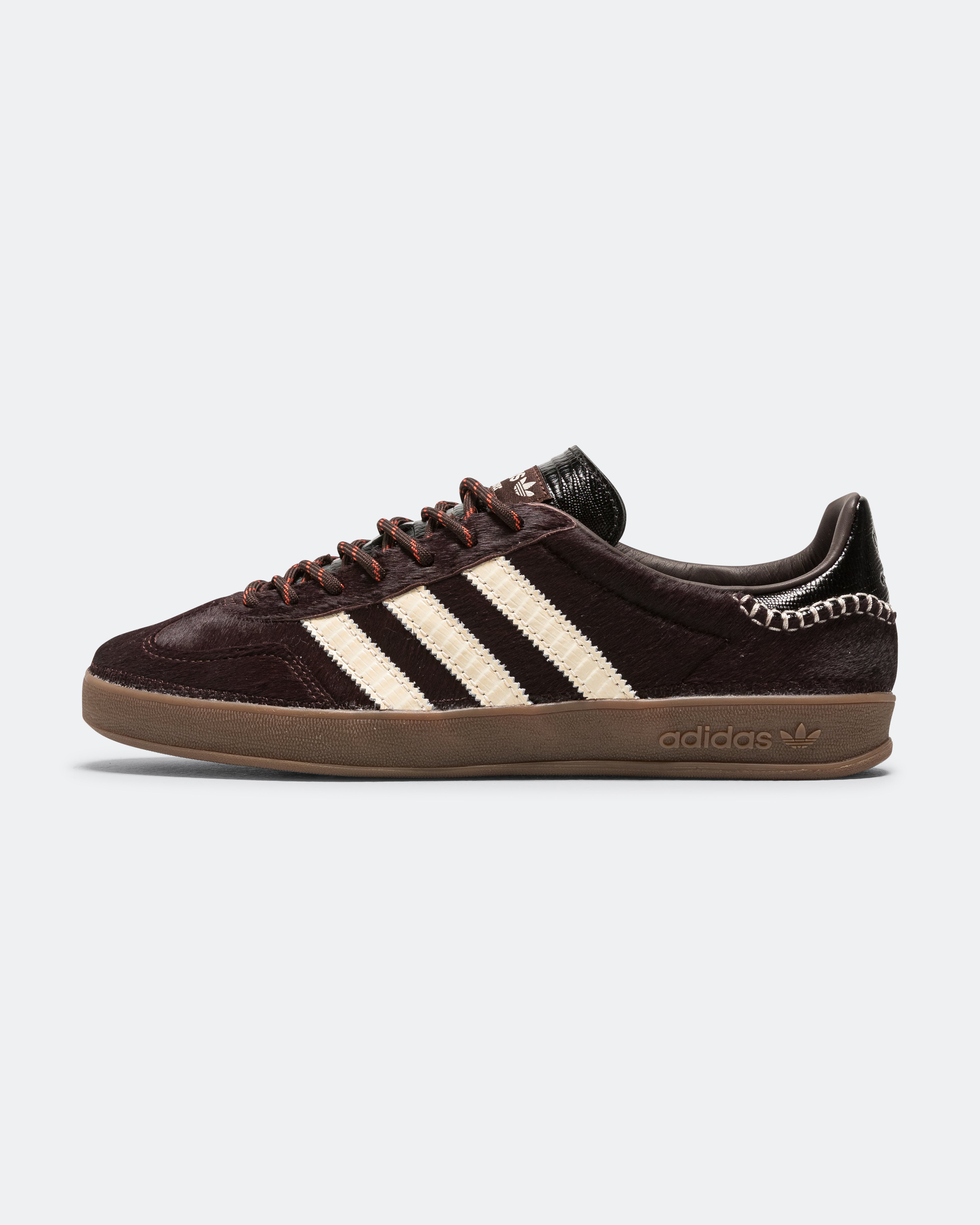 adidas gazelle silver green womens Adidas Unisex Gazelle Sneakers Black/White