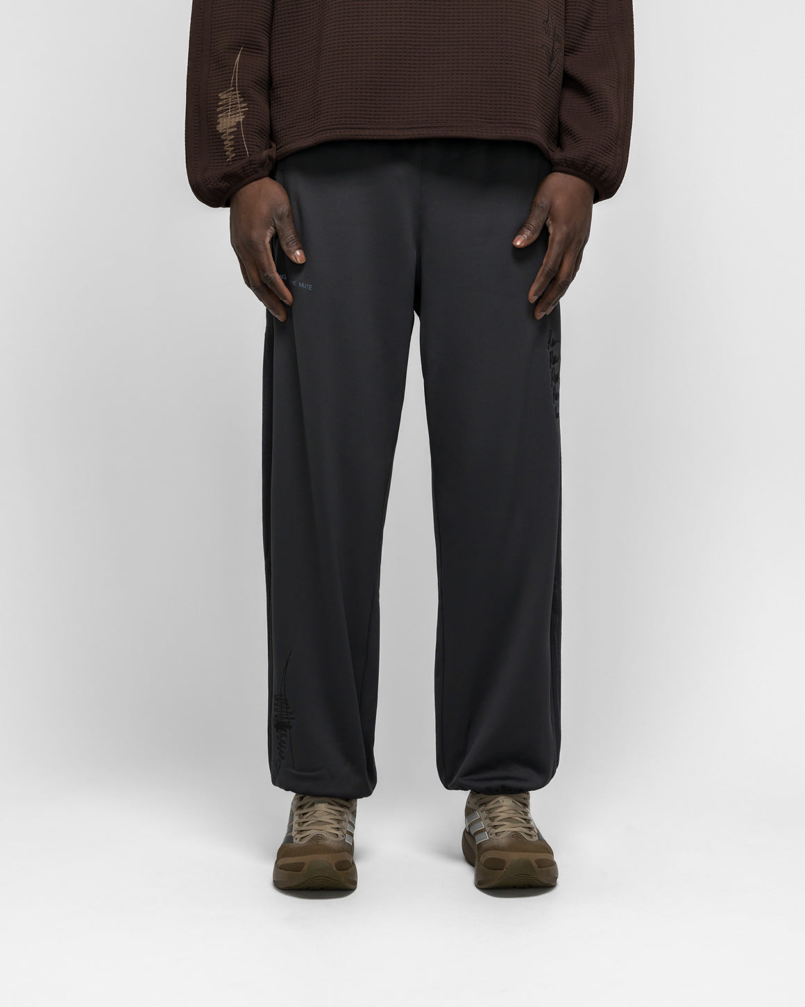 adidas - Pant x SFTM - Carbon - UP THERE