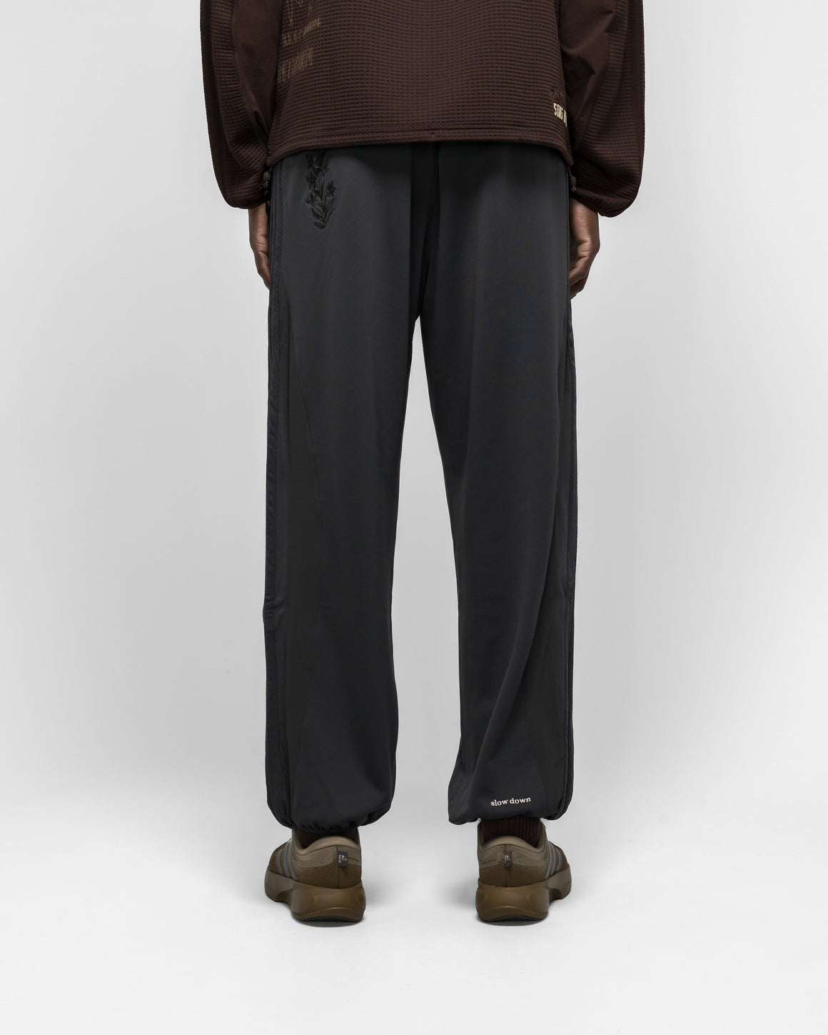 adidas - Pant x SFTM - Carbon - UP THERE