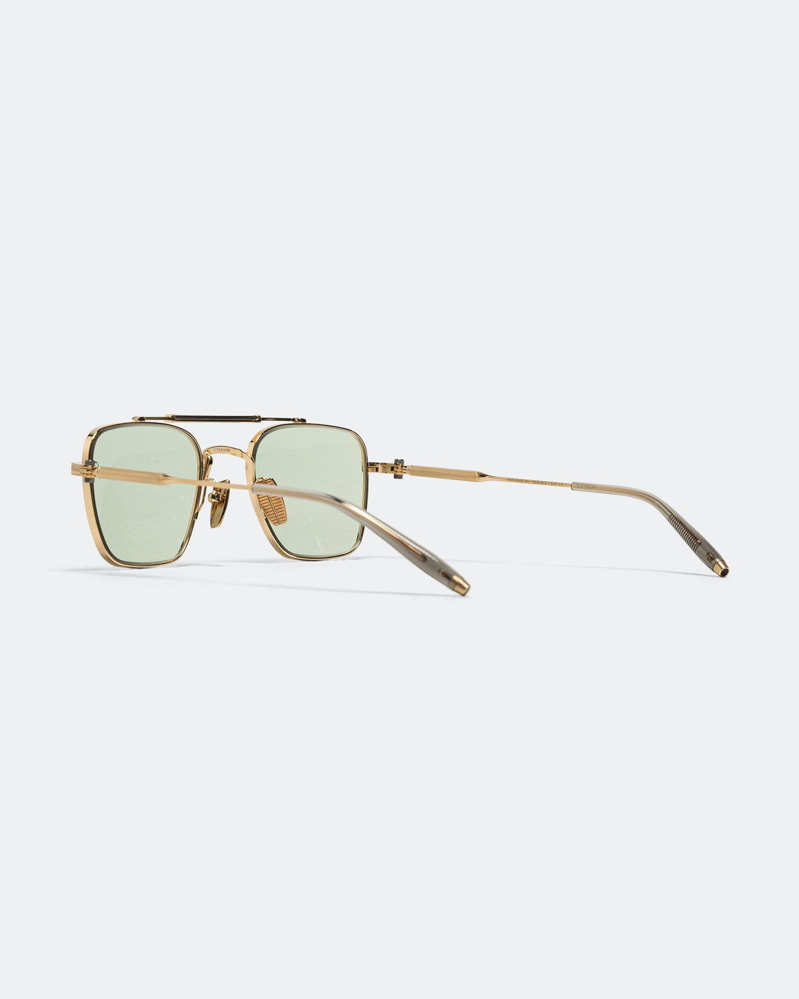Akoni - Europa - Brushed Gold with Photochromic lenses - UP THERE