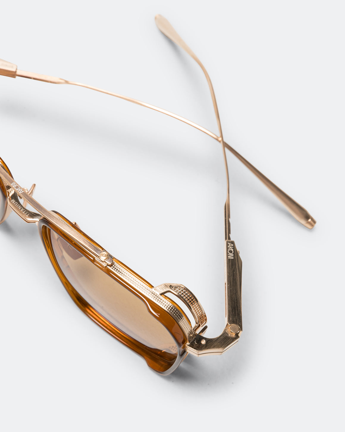 Akoni - Tiros - Brushed White Gold/Crystal Brown-Senape - UP THERE