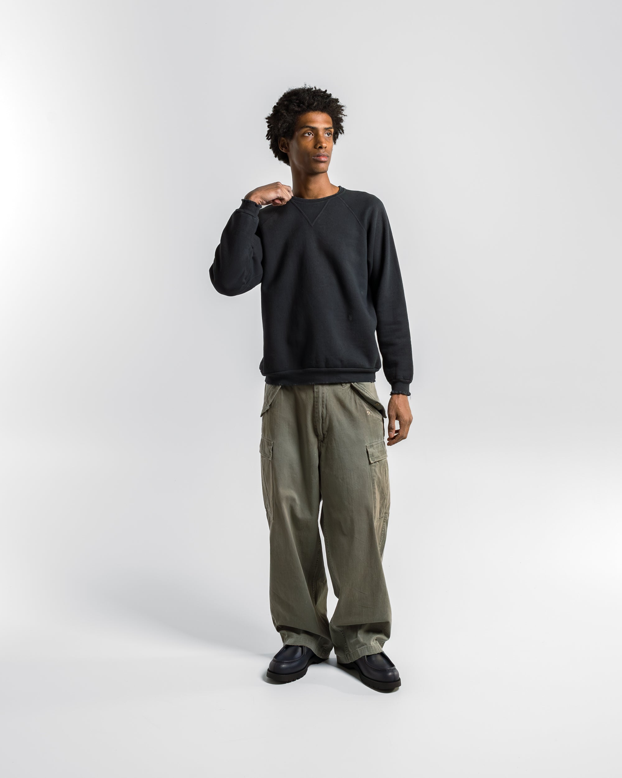 A.PRESSE - Vintage Double V Sweatshirt - Black | UP THERE