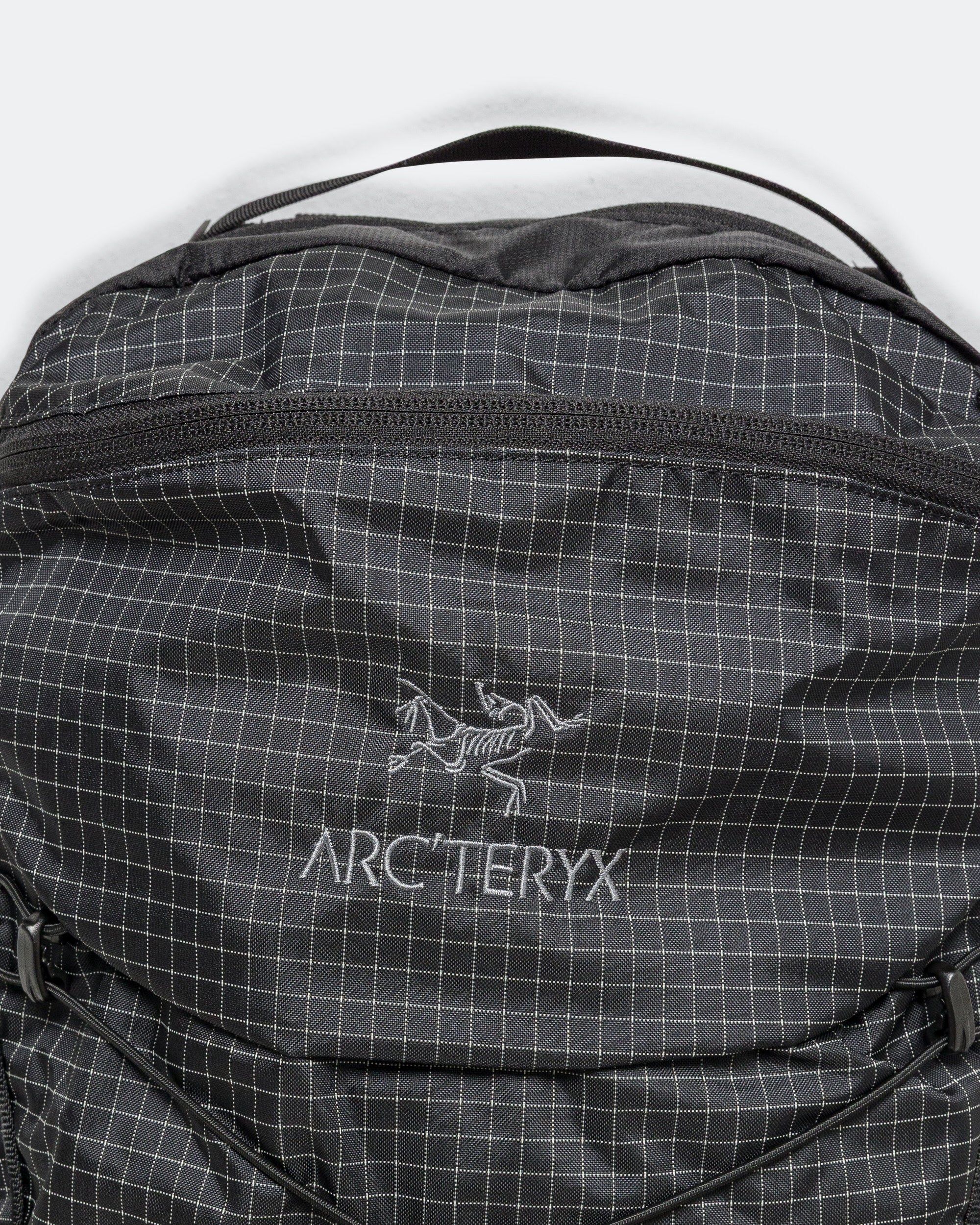 Arc'Teryx - Aerios 18 Backpack - Black | UP THERE