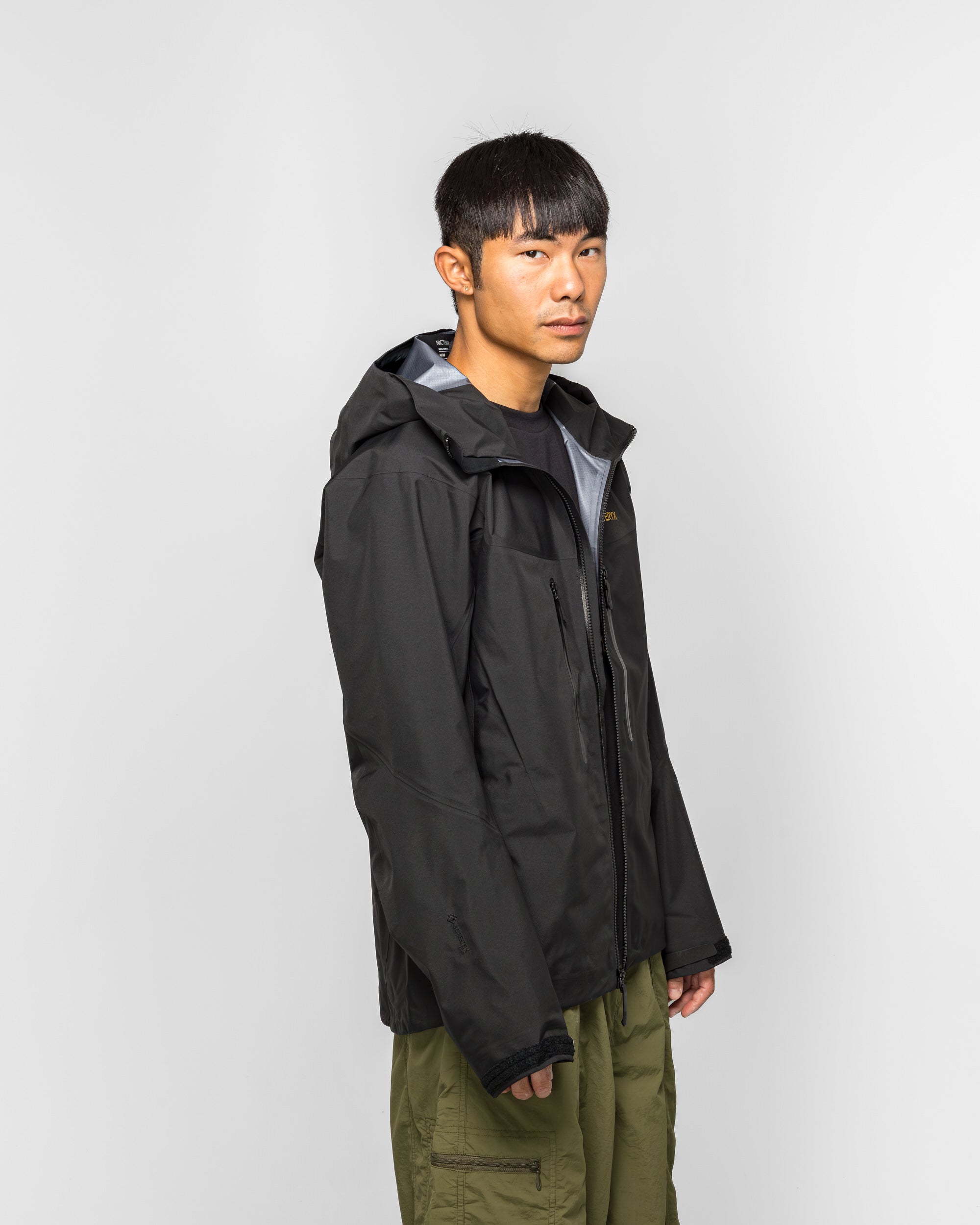 Arc'Teryx - Alpha SV Jacket M 24K - Black | UP THERE