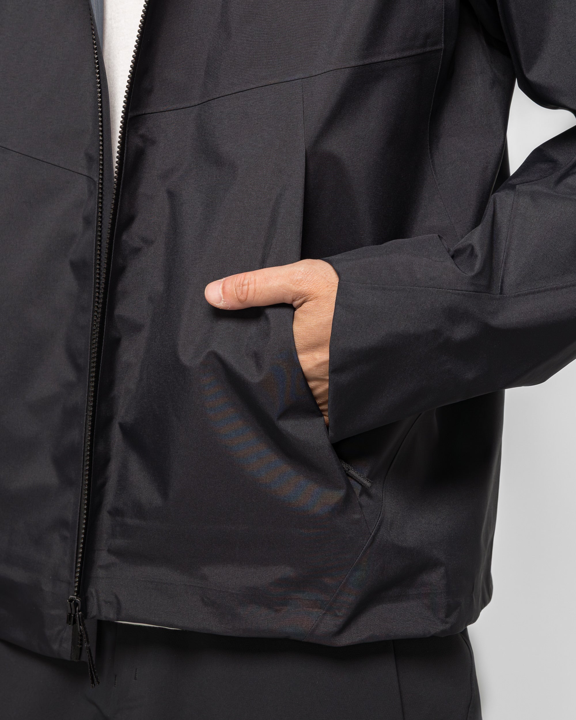 Arc'teryx Veilance Arris Jacket - Black | UP THERE