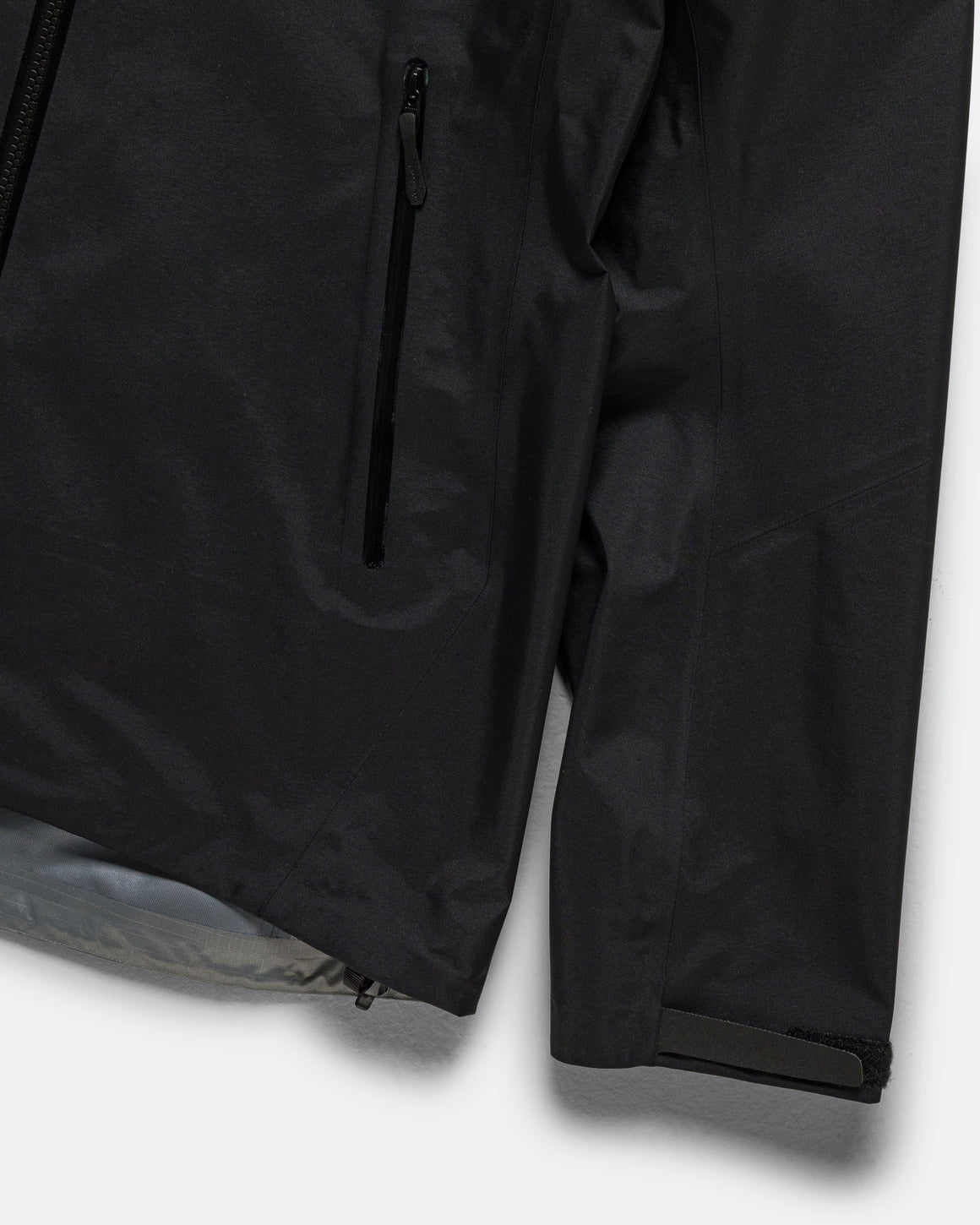 Arc'Teryx - Womens Beta SL Jacket - Black - UP THERE