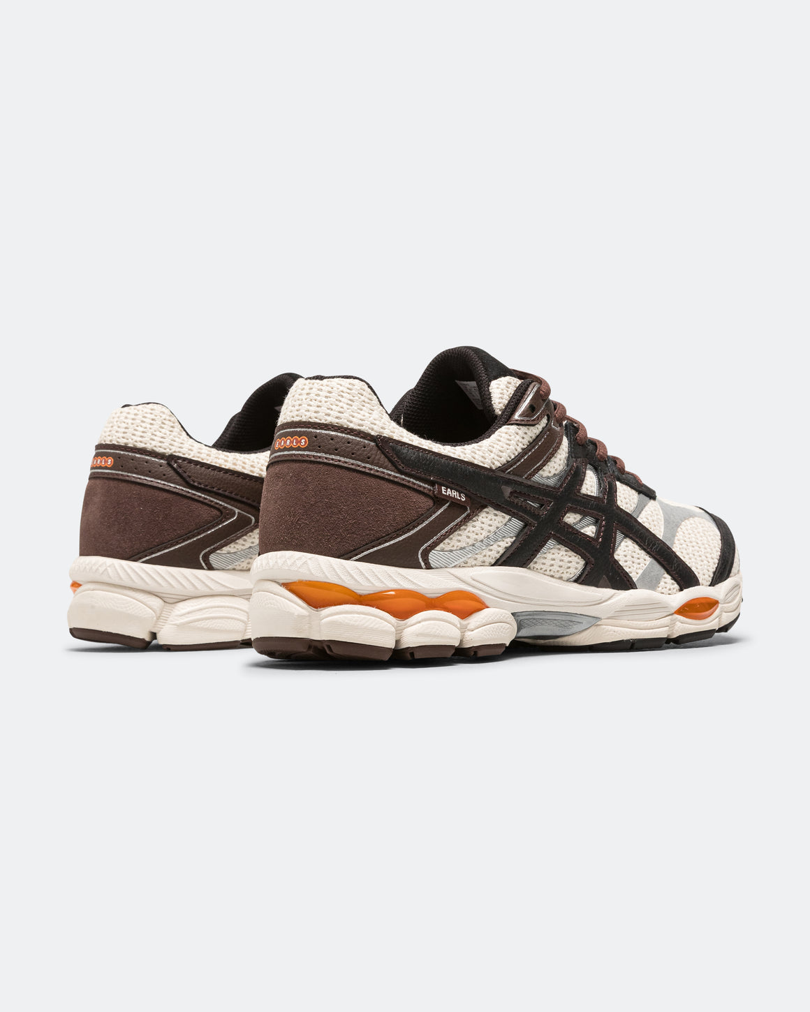 Asics - GEL-Cumulus 16 x EARLS - Coconut Milk/Black - UP THERE
