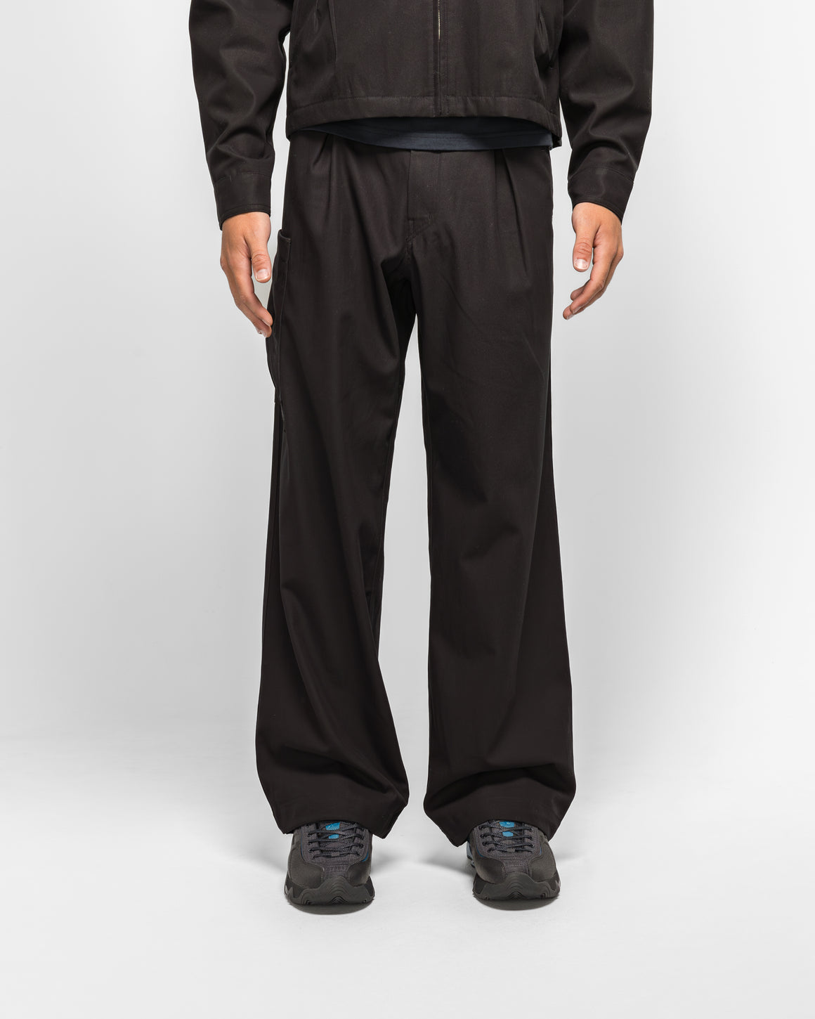 Asics - Mirbelioids Trousers - Black - UP THERE
