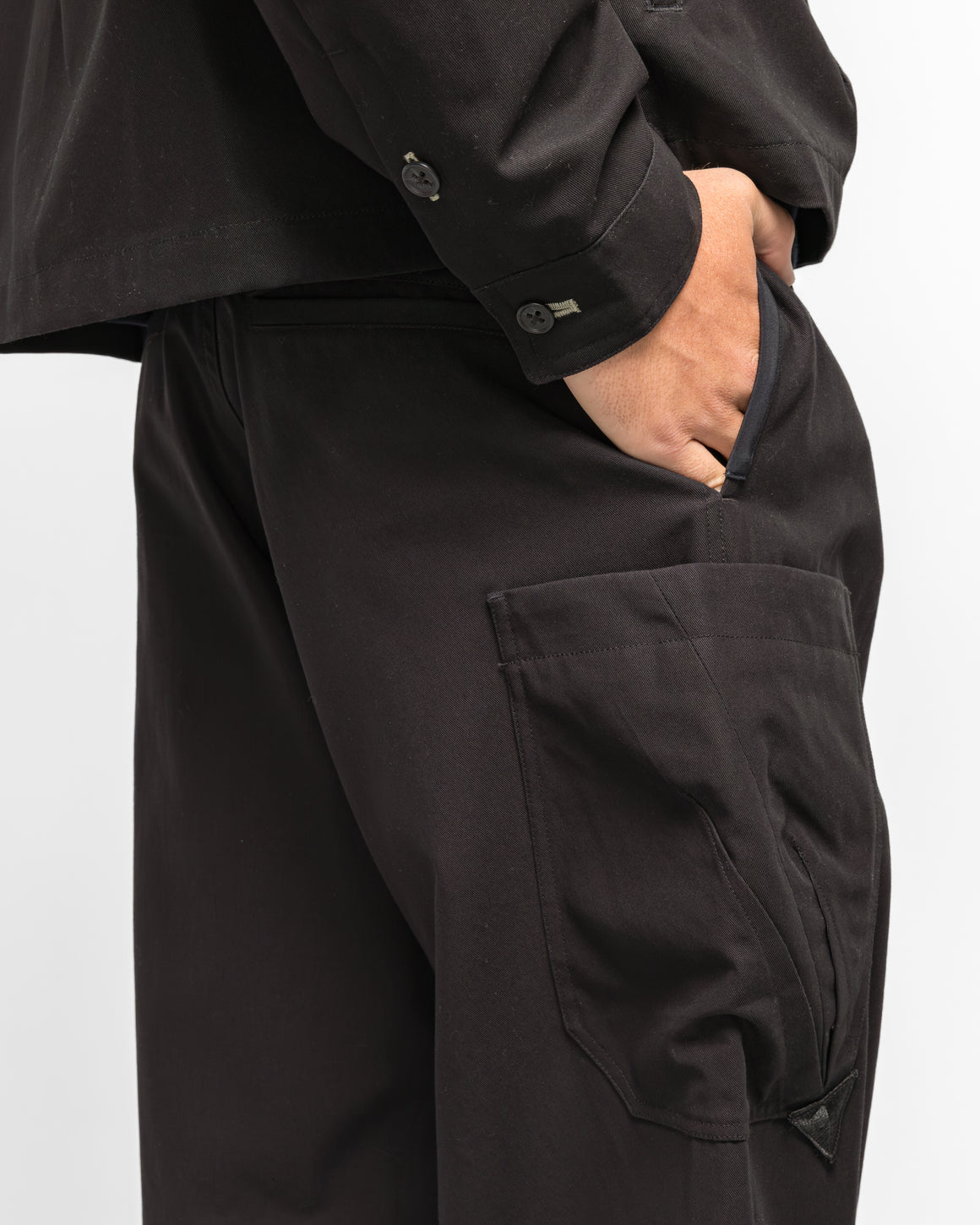 Asics - Mirbelioids Trousers - Black - UP THERE