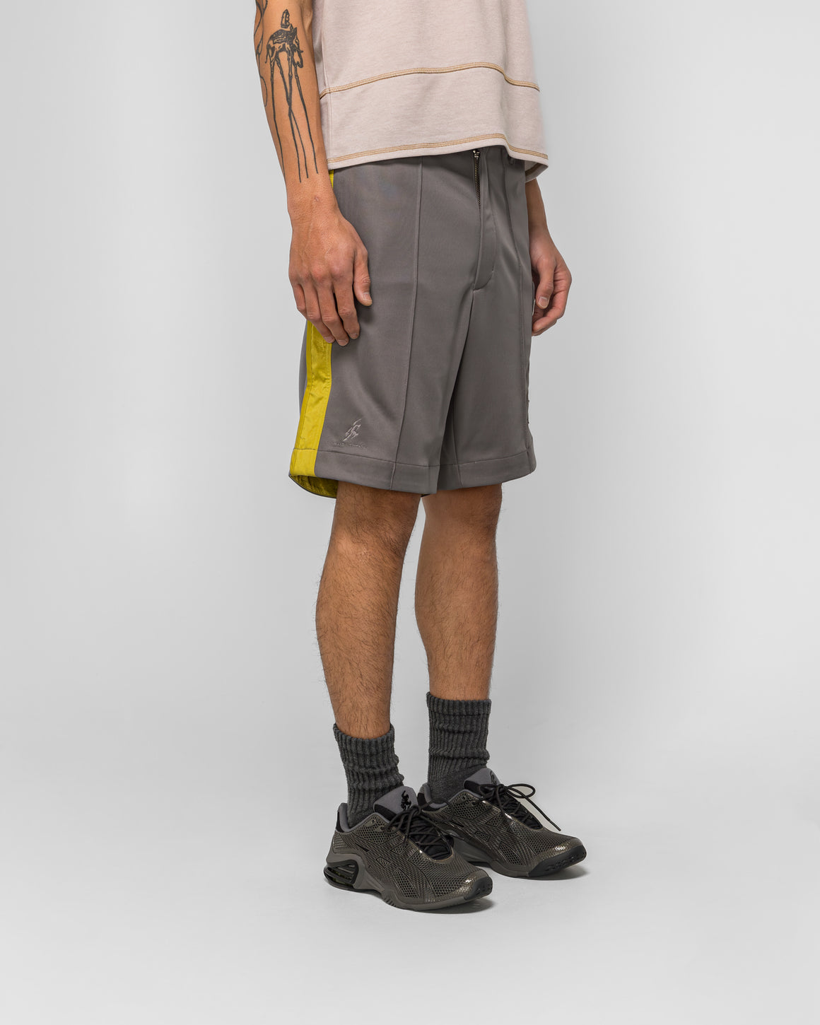 Asics - Styrax Shorts - Dark Gull Grey - UP THERE