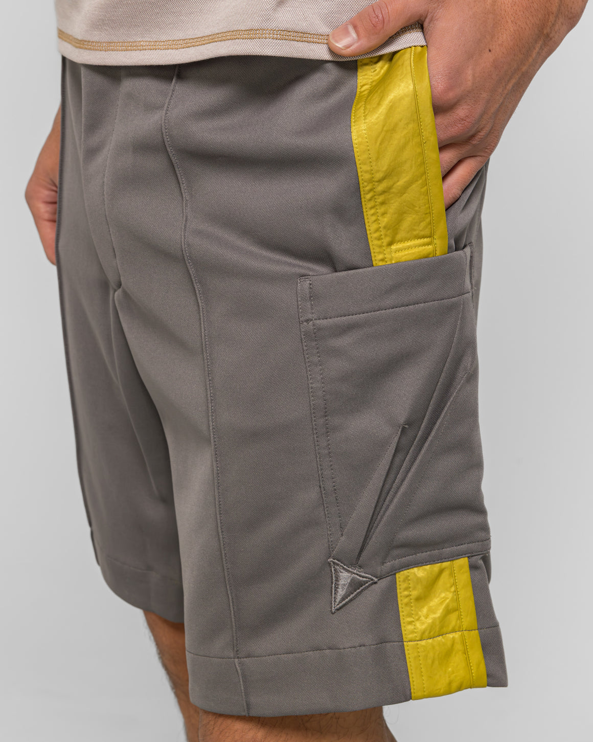 Asics - Styrax Shorts - Dark Gull Grey - UP THERE