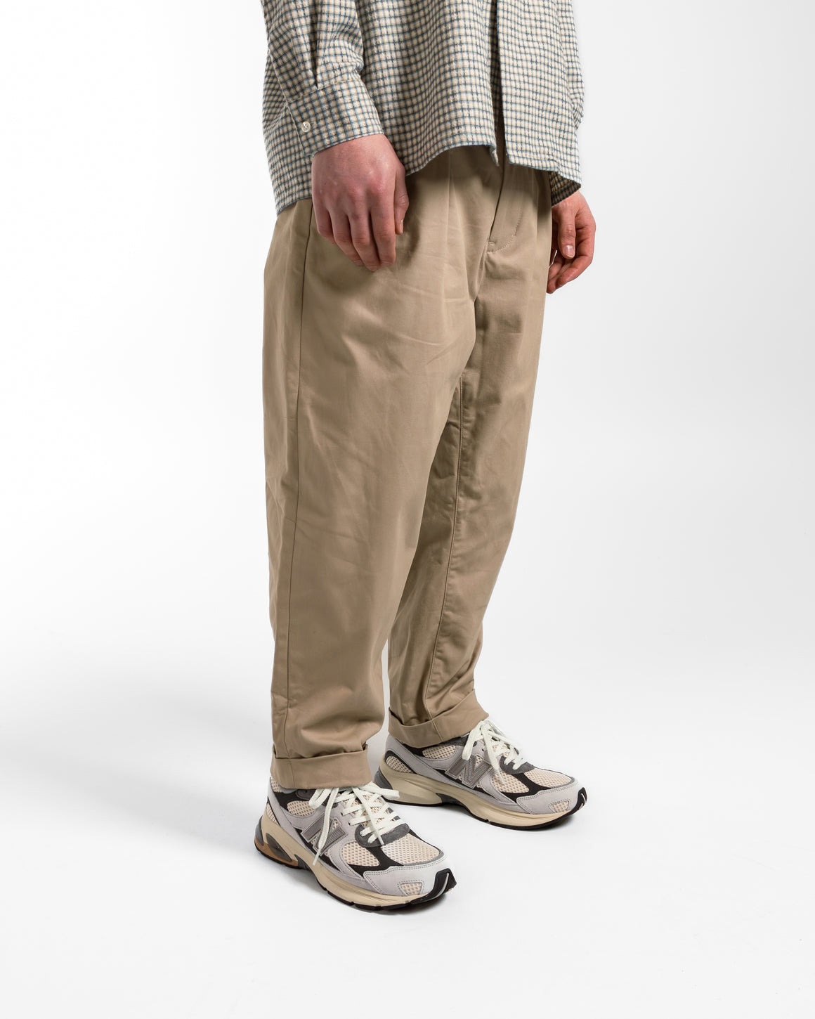 Beams Plus - 2 Pleat Twill Pants - Khaki - UP THERE