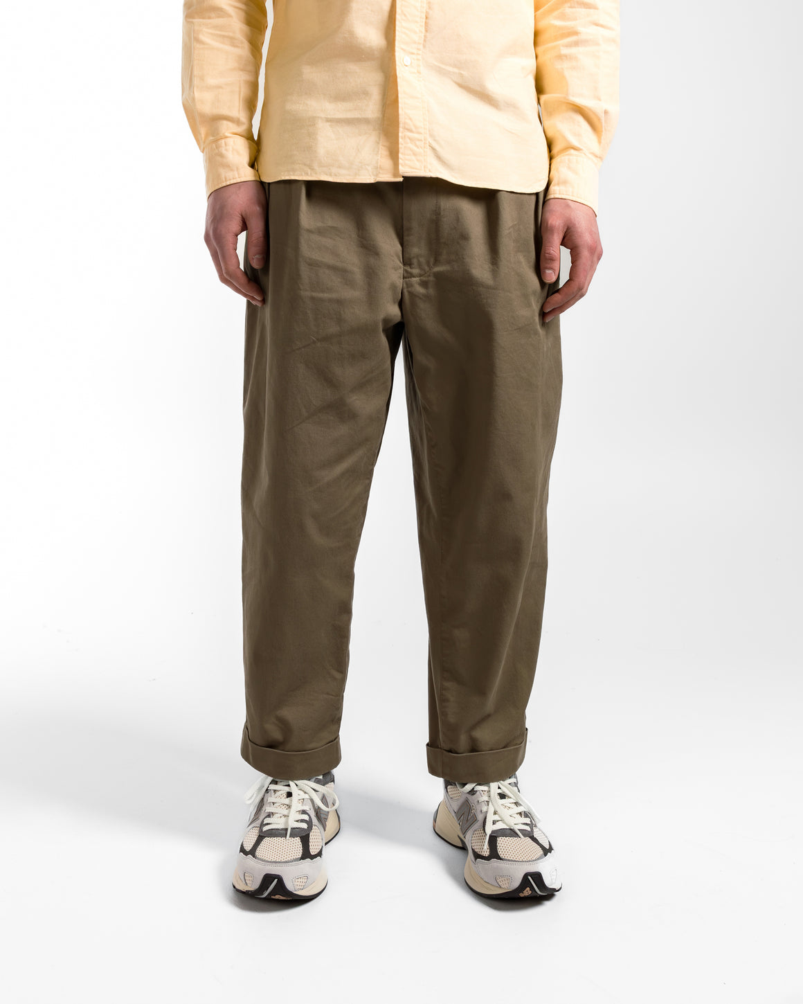 パンツ BEAMS PLUS 2 Pleats Twill Pants Beams Plus - 2 Pleat Twill Pants - Olive | UP THERE