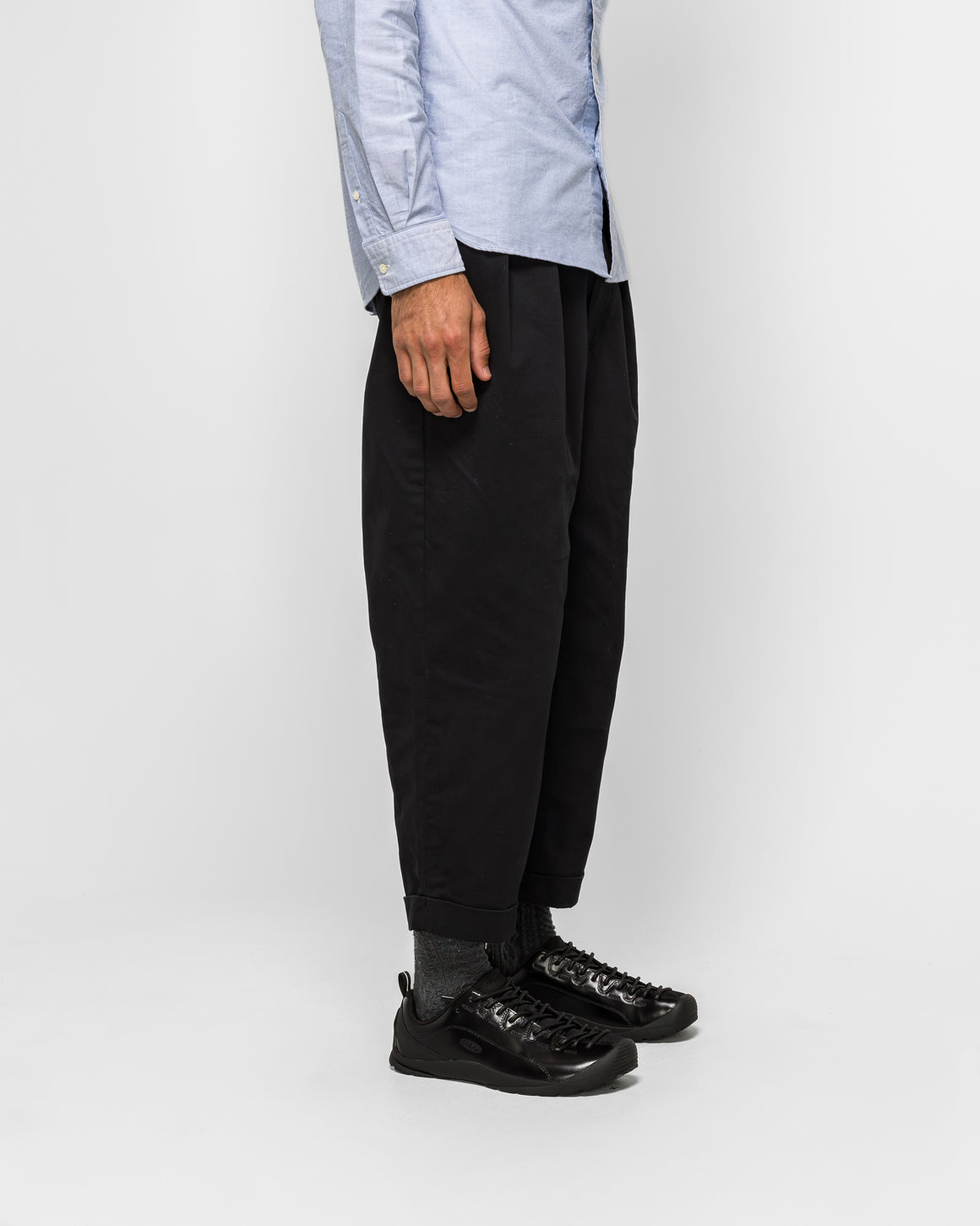 Beams Plus - 2 Pleat Twill Pants - Black - UP THERE