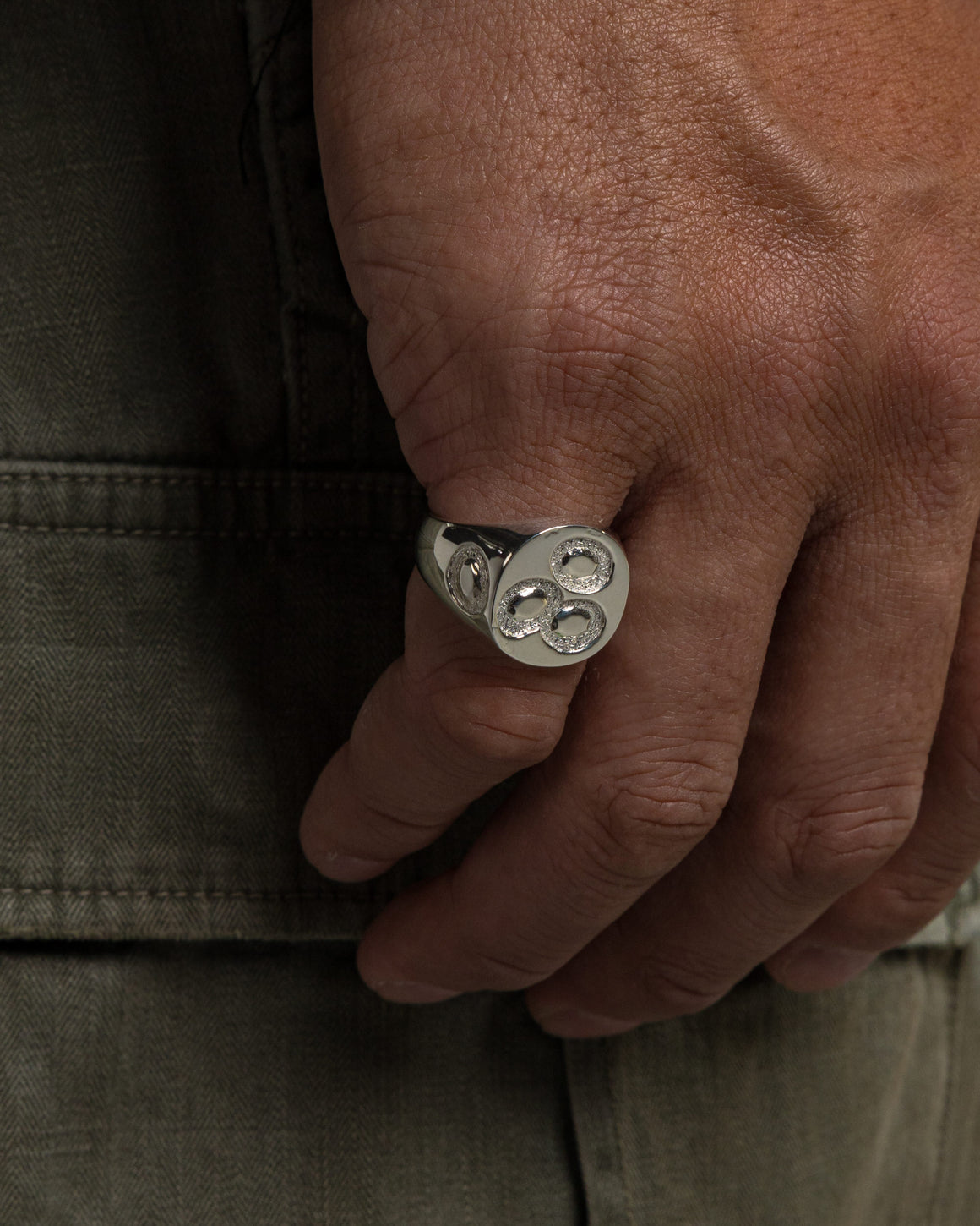 Bleue Burnham - Oval Chloroplast Signet Impression - 925 Silver - UP THERE