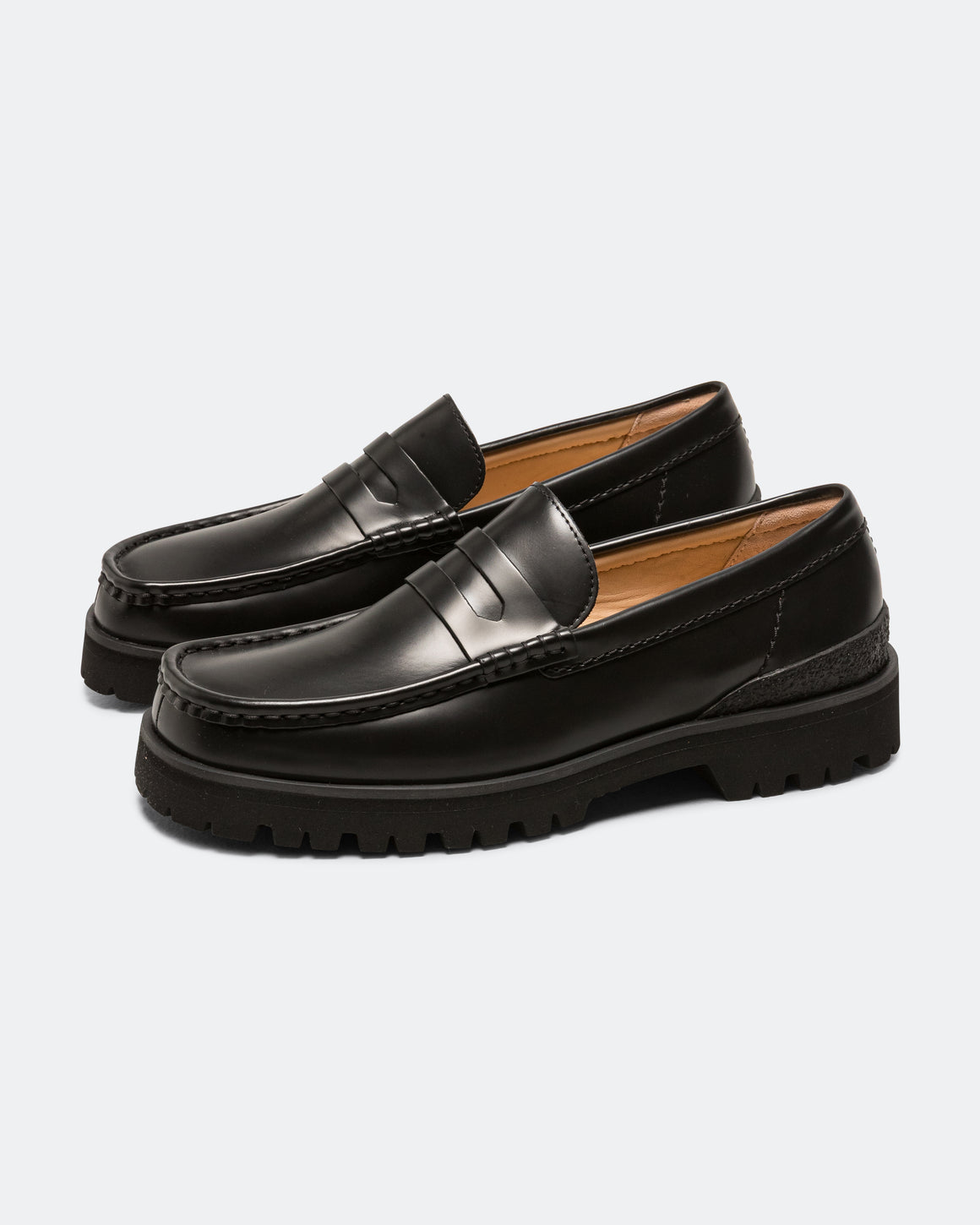 Clarks - Yukoner Penny - Black Leather - UP THERE