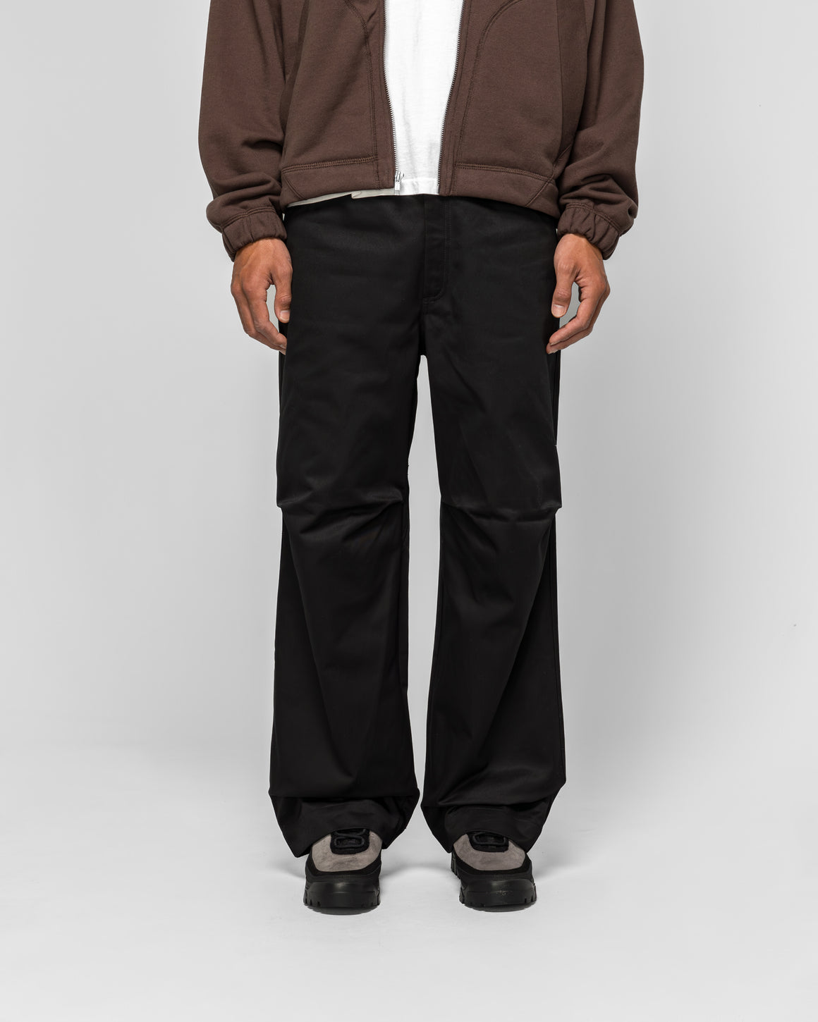 Colin Meredith - Loop Claw Trouser - Black - UP THERE