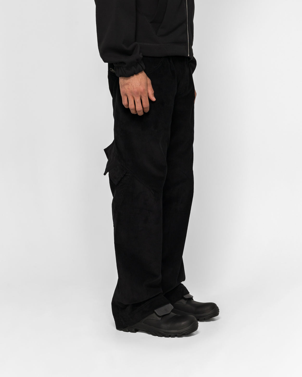 Colin Meredith - Tumble Cargo Pant - Black - UP THERE