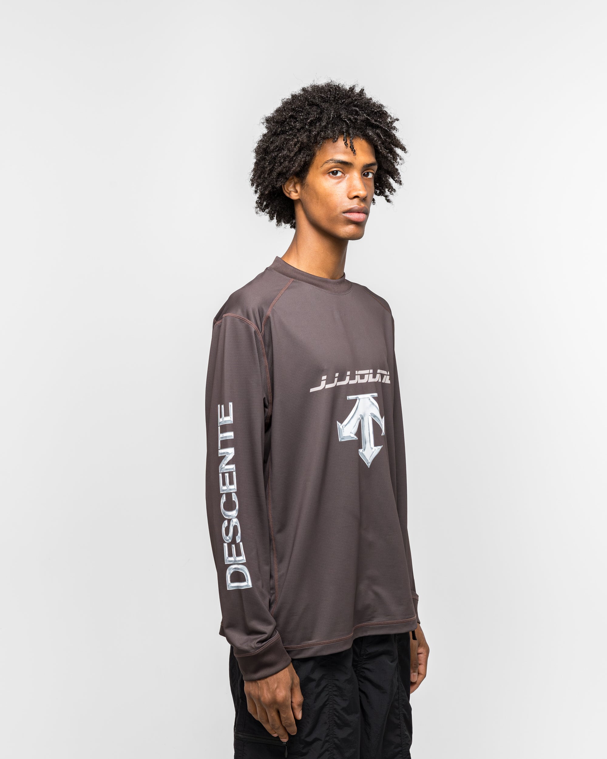 Descente - Warm Up Shirt x JJJJound - Mulch | UP THERE