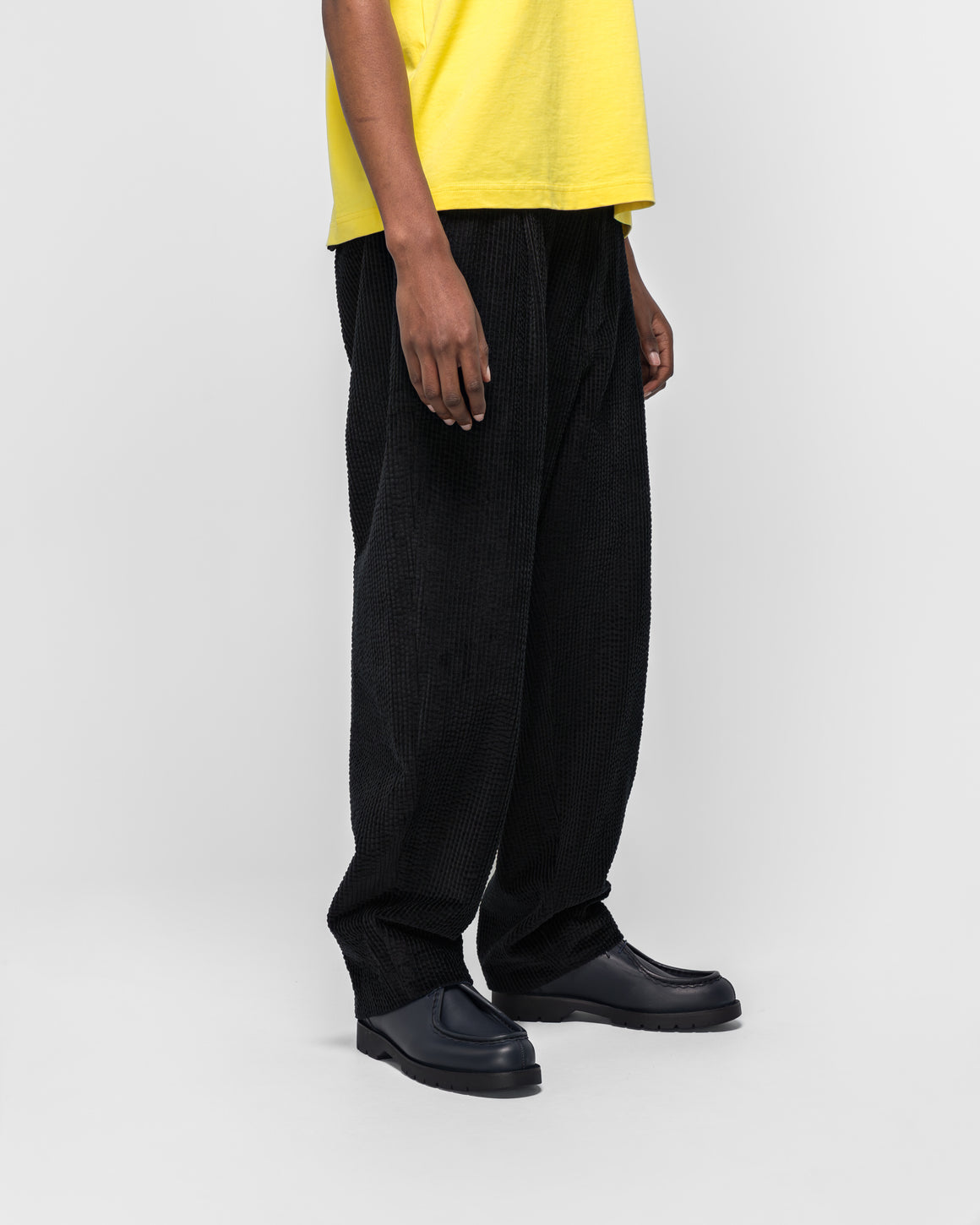 Dudley Coppice - Pleated Trousers - Black Seersucker Cord - UP THERE