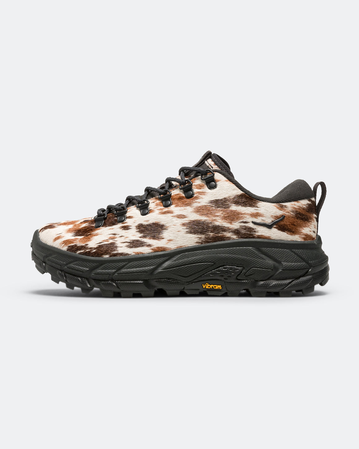 HOKA - Tor Summit + - Pirate Black - UP THERE