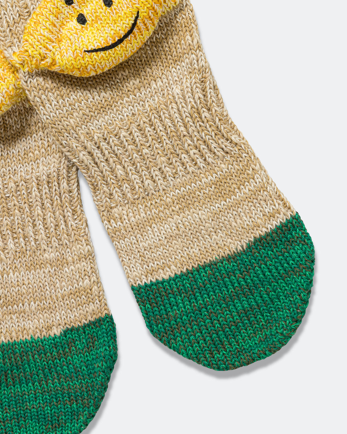 Kapital - 60Yarns Grandrelle IVY RAINBOWY HAPPY Heel-Hold Socks - Beige - UP THERE