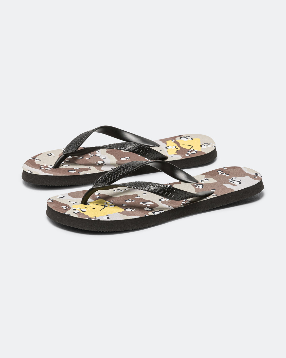 Kapital - CHOCO-CHIP CAMO Flip Flops - Beige - UP THERE